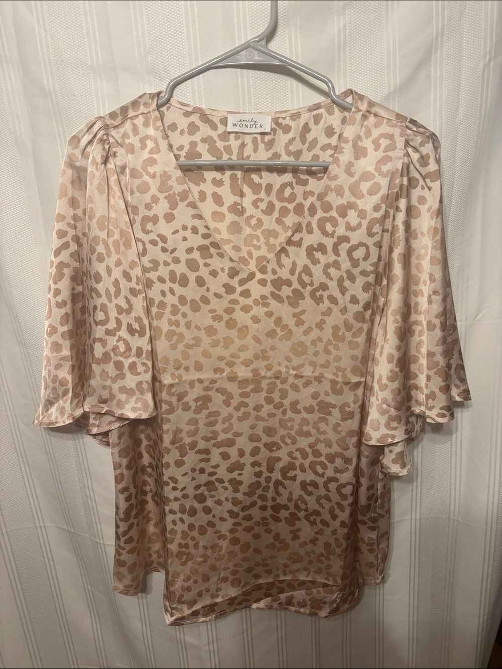 Emily & Wonder Beige Leopard V-Neck Flutter Sleeve Blouse